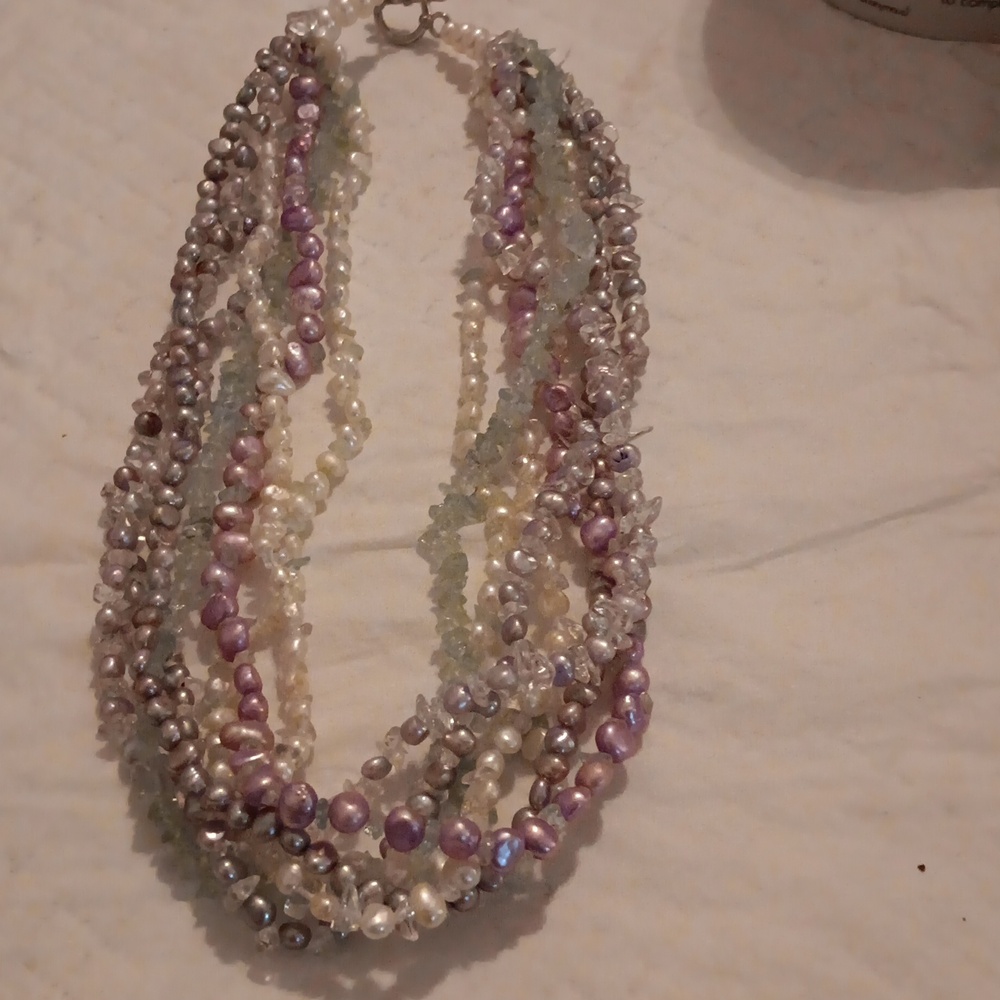 Ladies necklace